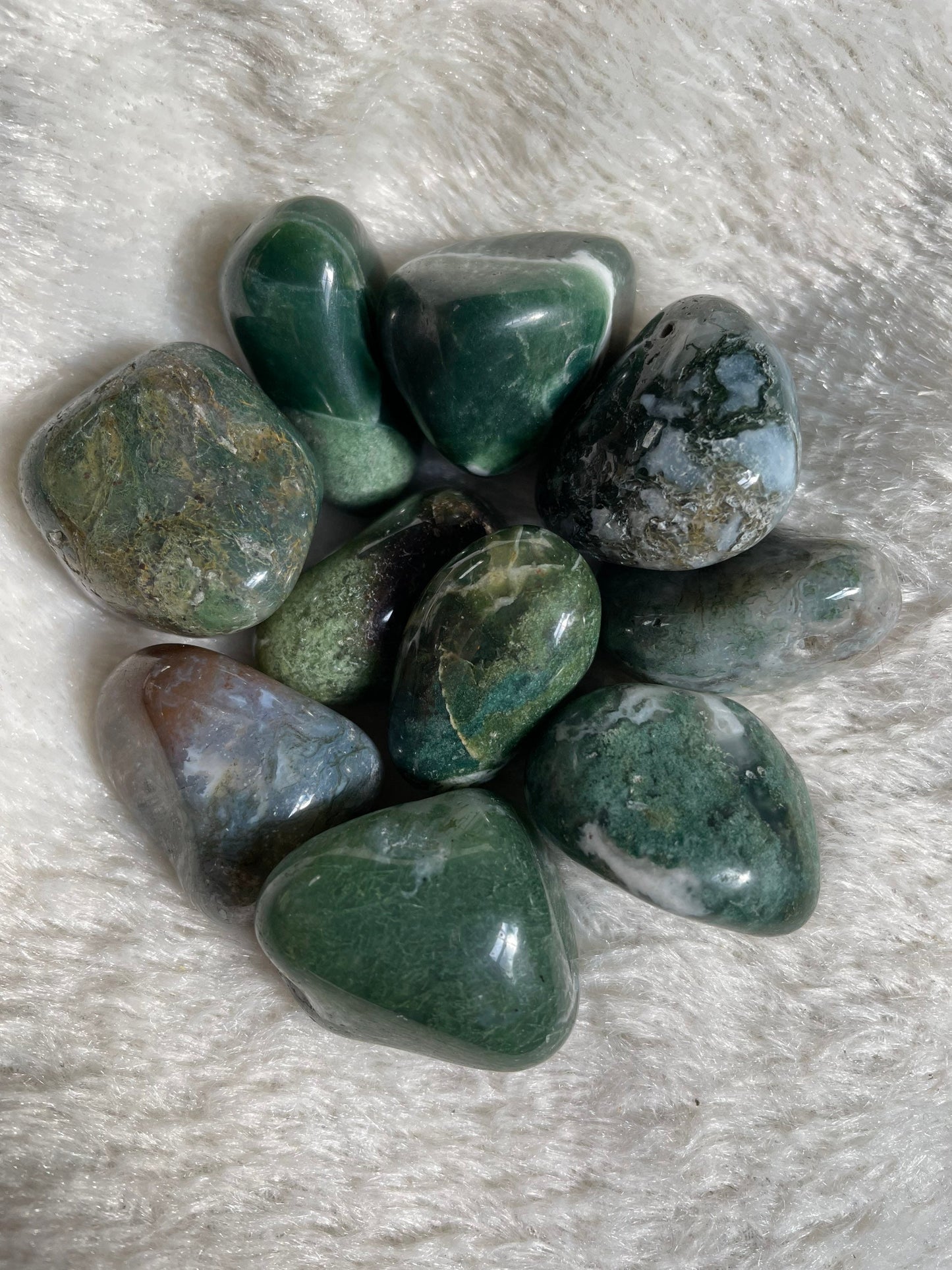 Green Moss Agate Tumbled Stone | 1 Piece | Encourages Tranquility & Emotional Balance | Assists those with Strong Emotions |