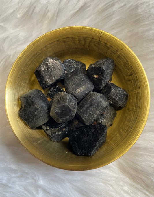 Black Tourmaline Chunk | Rough Stone | 1 Piece | Approximately 0.5 to 1 Inch | Spiritual Stones | Witch Tools & Supplies | Meditation |