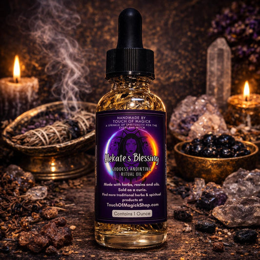Hekate’s Blessing Annointing & Ritual Oil | Made with Traditional Ingredients | 1 Oz | Witch